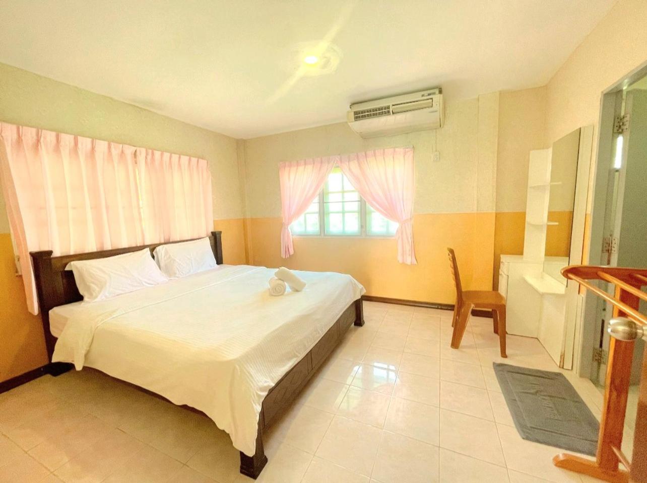 Baan Golden Resort & Residences Sam Roi Yot Exterior foto