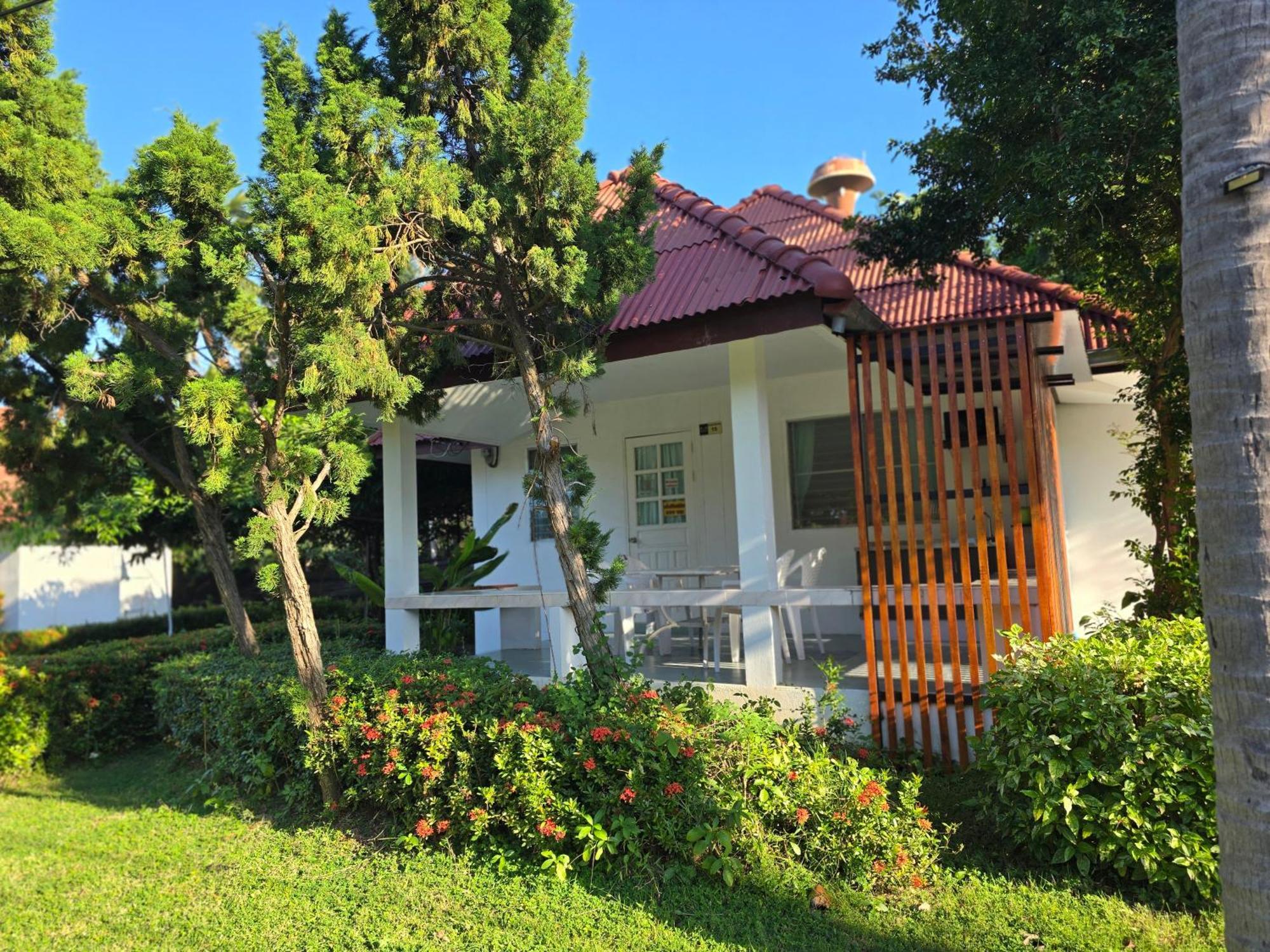 Baan Golden Resort & Residences Sam Roi Yot Exterior foto